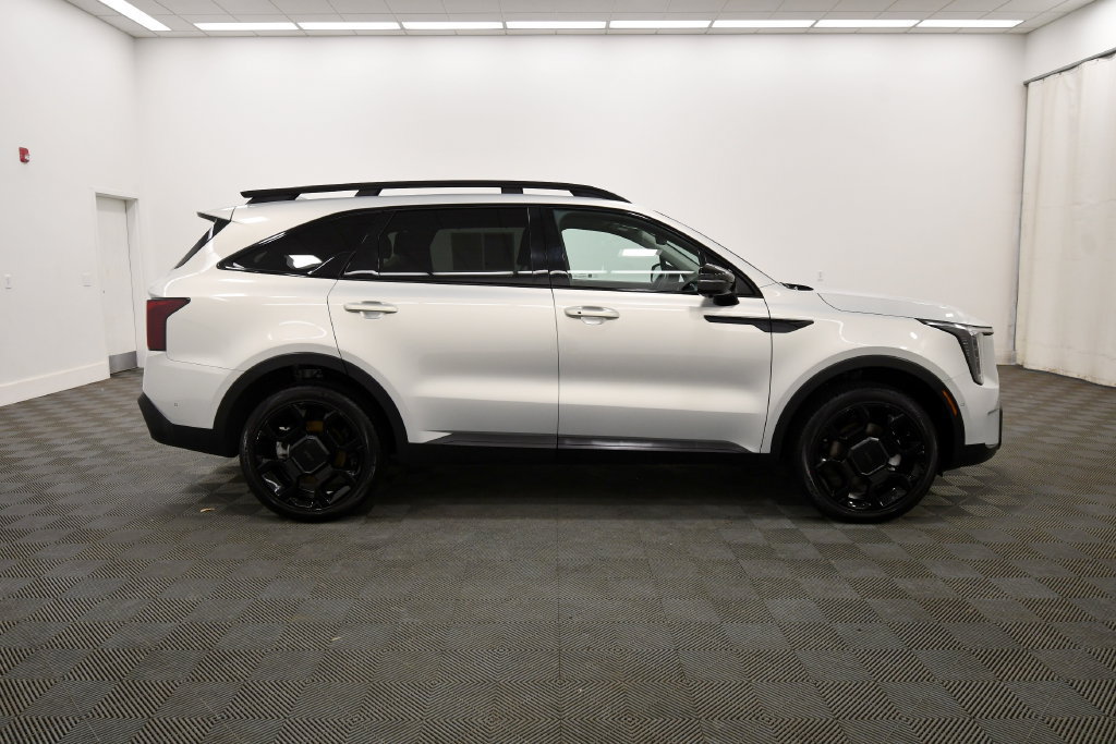 Certified 2026 Kia Sorento SX AWD/4WD image 9