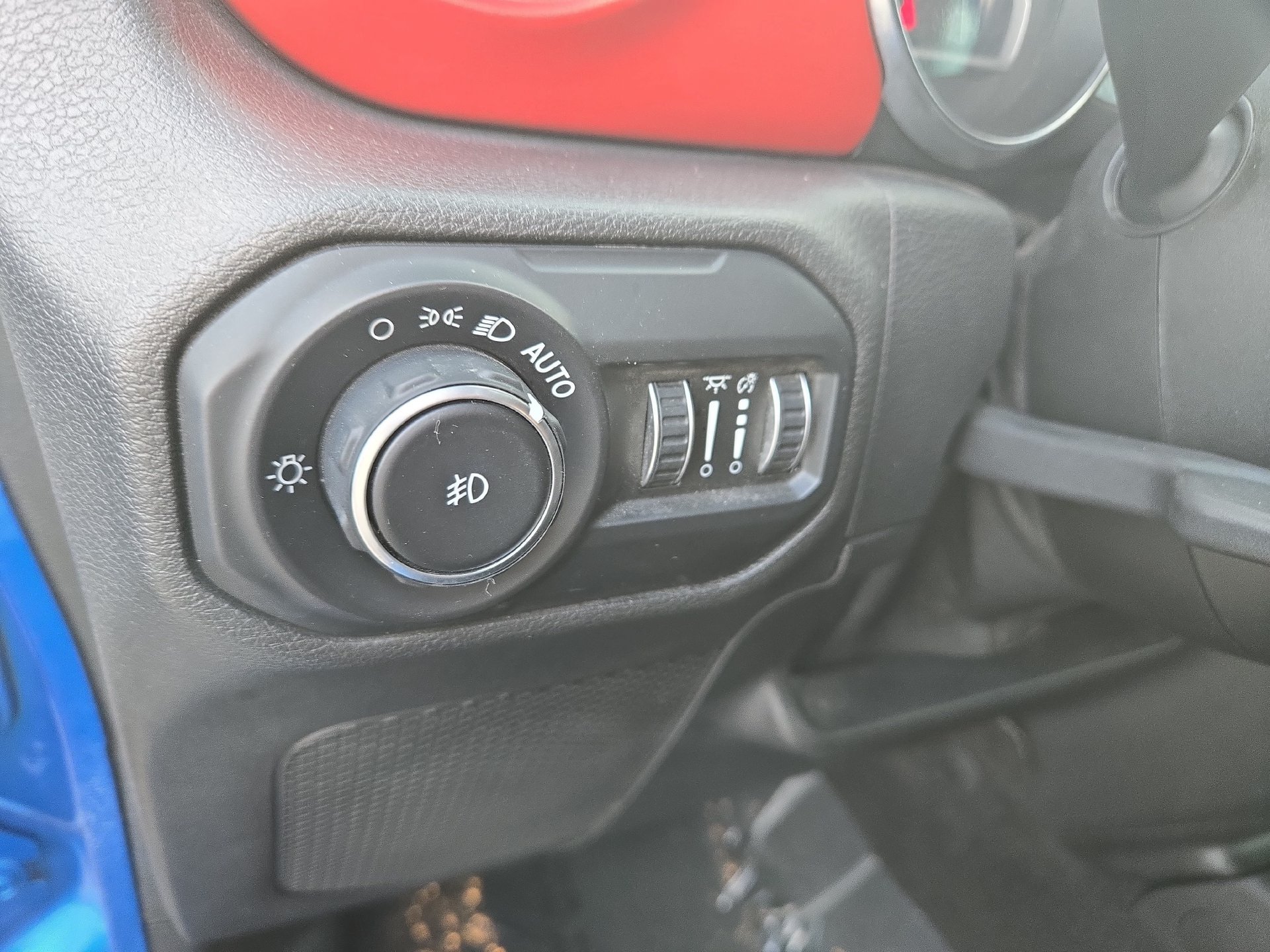 Used 2021 Jeep Wrangler Unlimited Rubicon w/ Cold Weather Group AWD/4WD image 19
