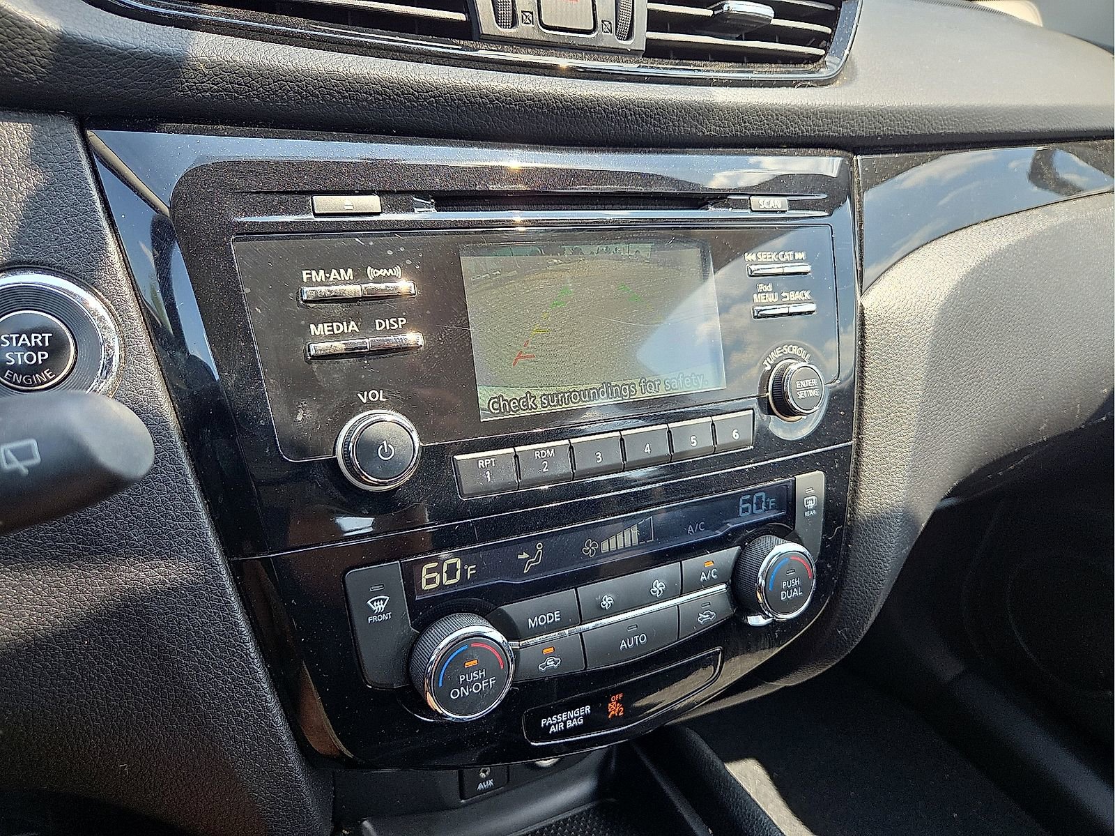 Used 2017 Nissan Rogue Sport SV AWD/4WD image 17