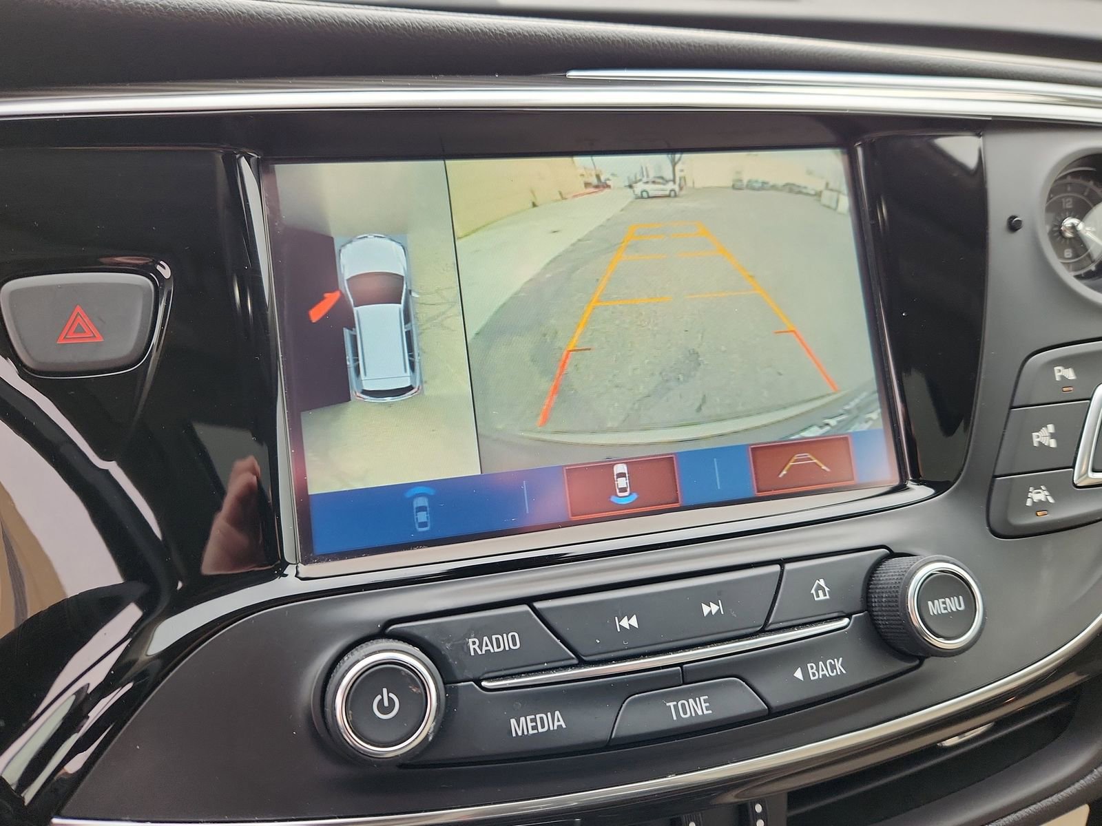 Used 2019 Buick Envision Premium w/ Driver Confidence Package image 24