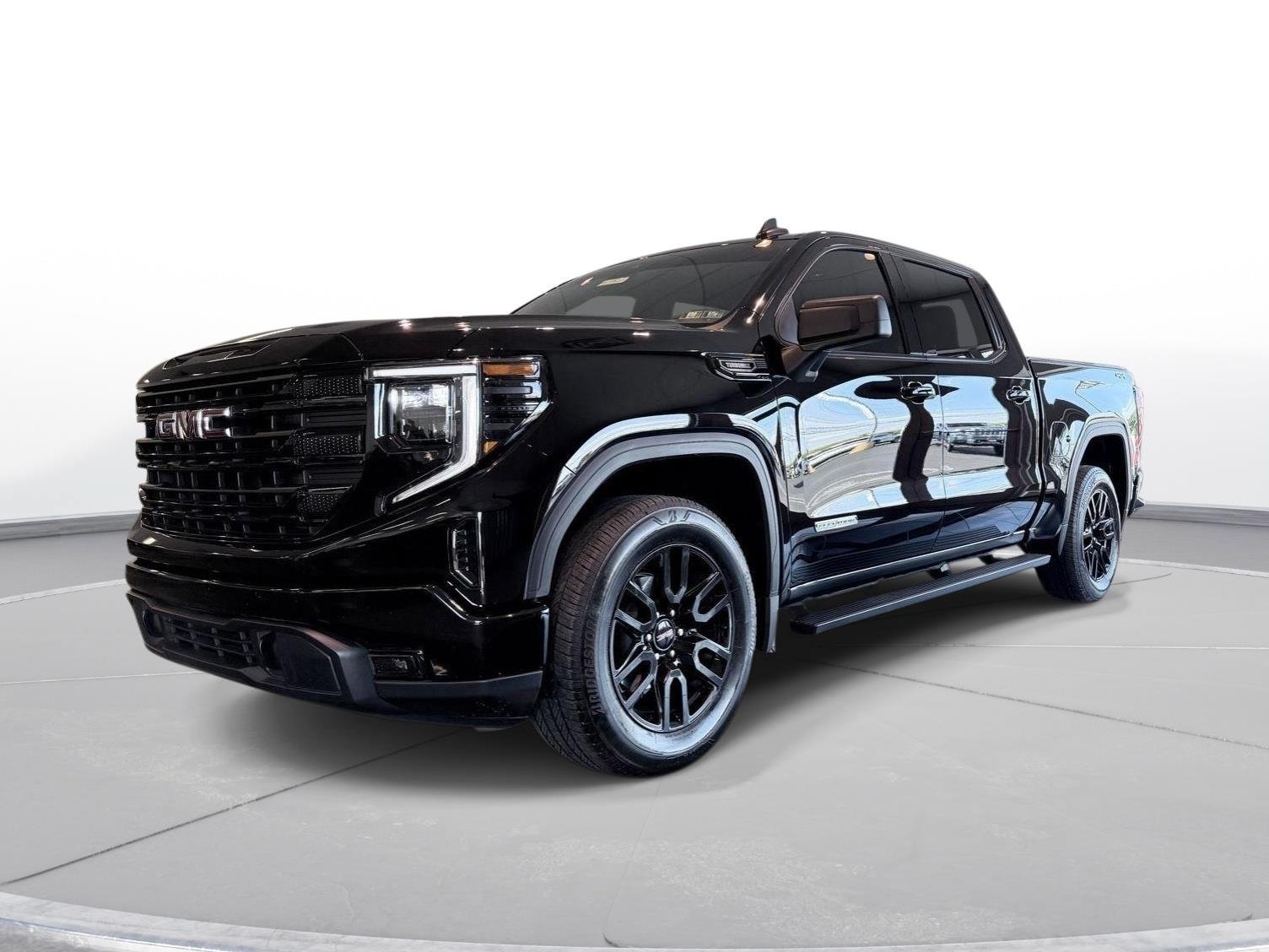 Used 2024 GMC Sierra 1500 Elevation AWD/4WD image 3