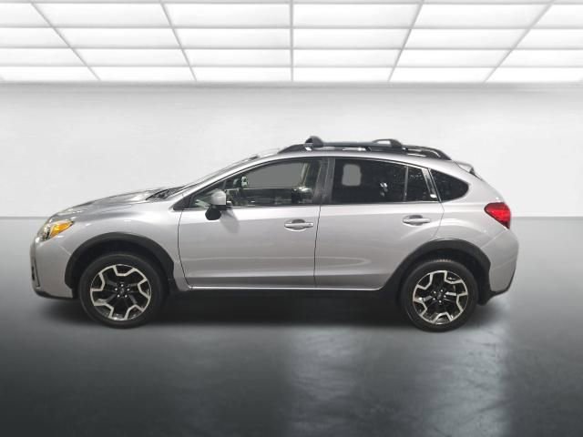 Used 2017 Subaru Crosstrek 2.0i Premium w/ Moonroof Package image 8