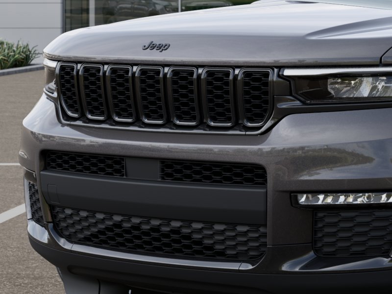 New 2025 Jeep Grand Cherokee L Limited w/ Black Appearance Package image 31