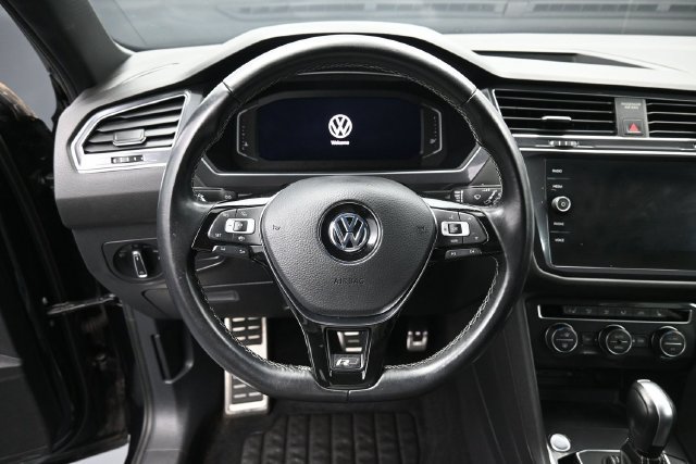 Used 2021 Volkswagen Tiguan SEL Premium R-Line AWD/4WD image 16