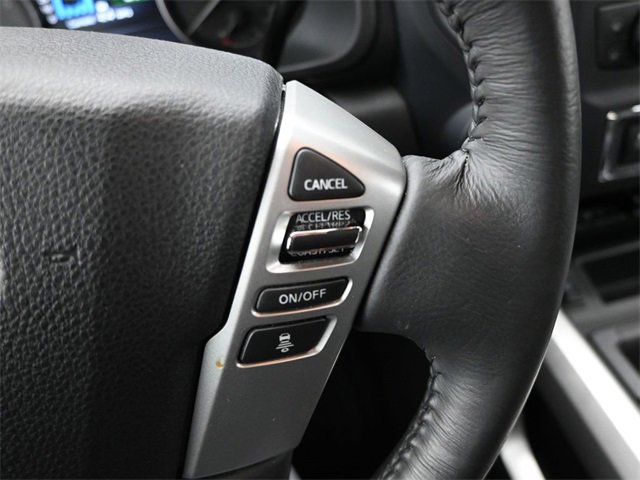 Used 2024 Nissan Titan SV w/ SV Convenience Package image 18