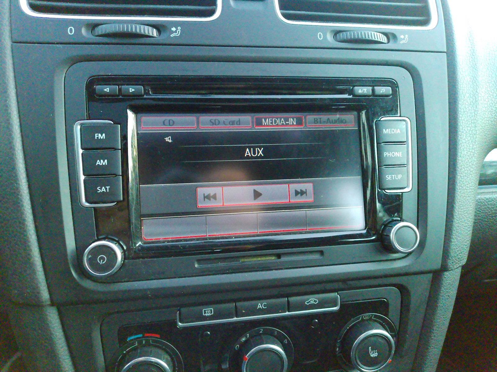 Used 2012 Volkswagen GTI 4-Door FWD image 18
