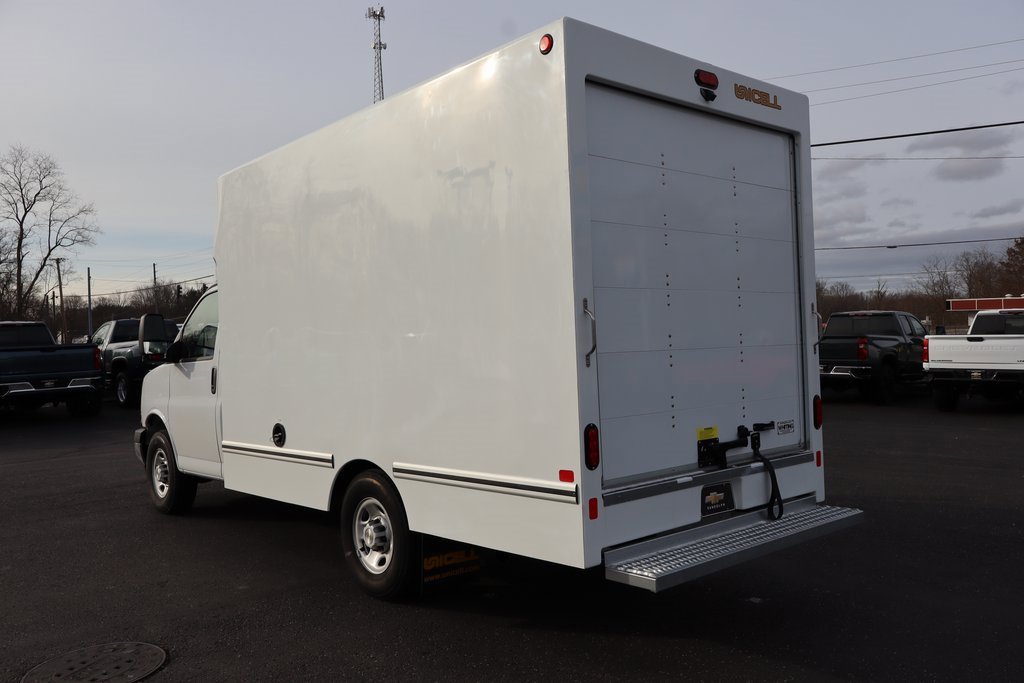 New 2025 Chevrolet Express 3500 w/ Power Convenience Package image 23
