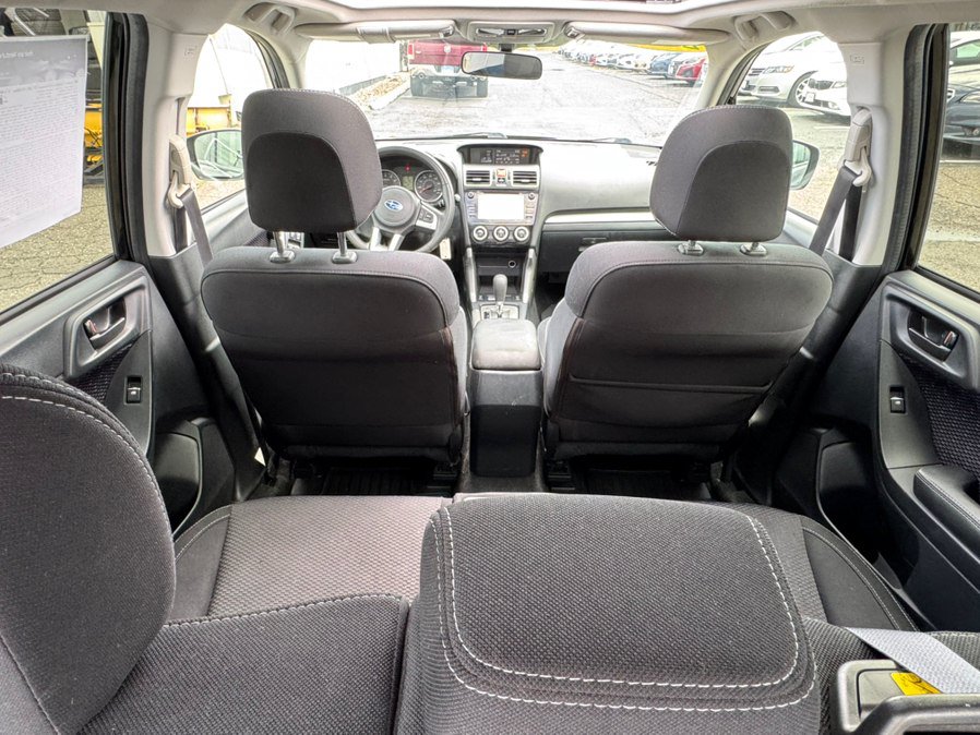 Used 2017 Subaru Forester 2.5i Premium w/ All-Weather Package AWD/4WD image 27