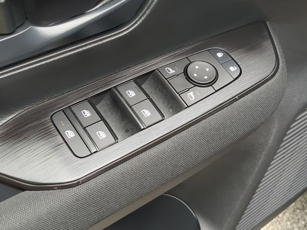 New 2026 Nissan Kicks S image 12