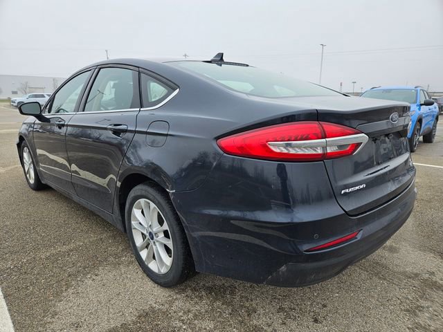 Used 2020 Ford Fusion SE image 5