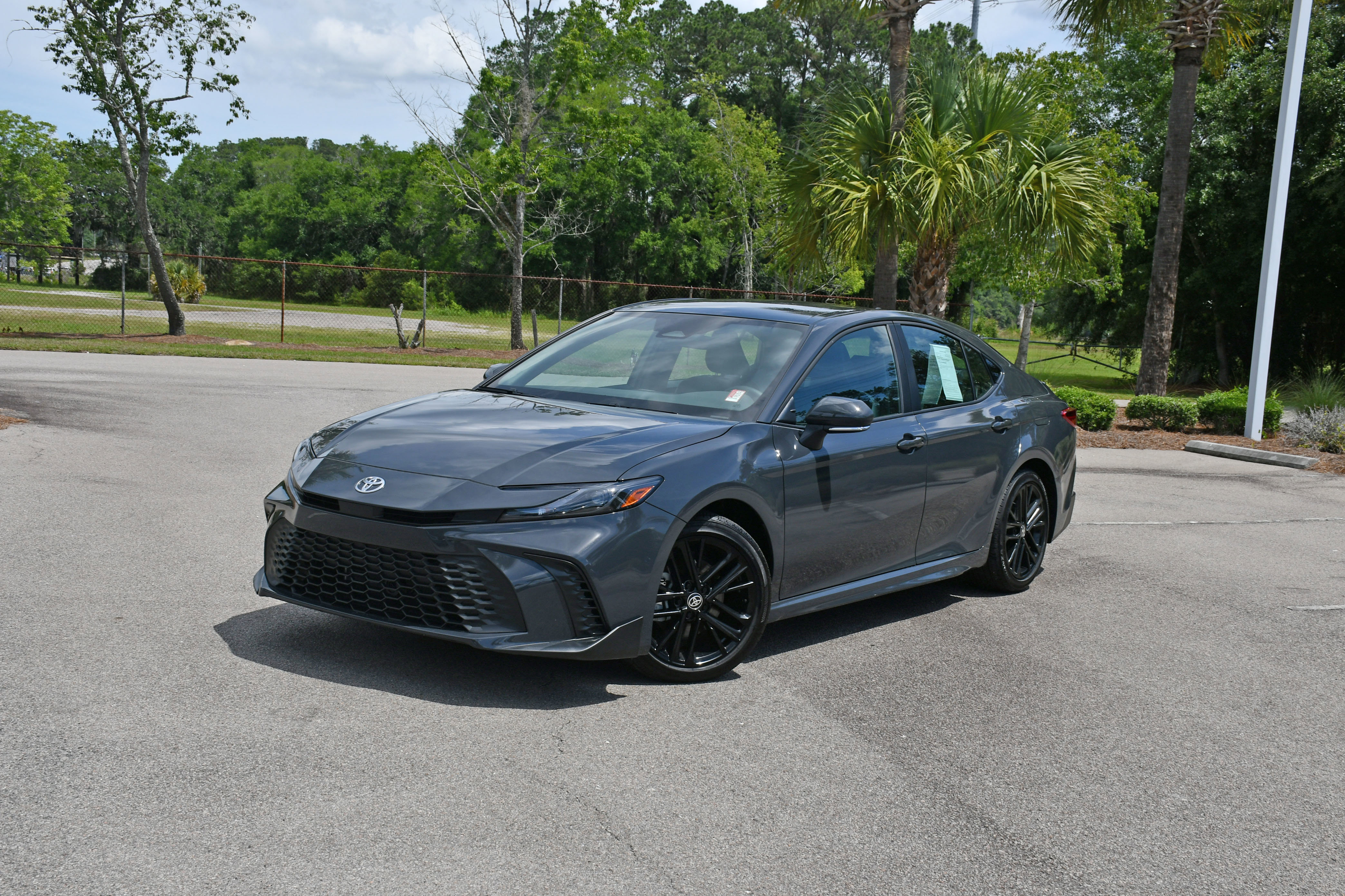 Used 2026 Toyota Camry SE FWD image 18