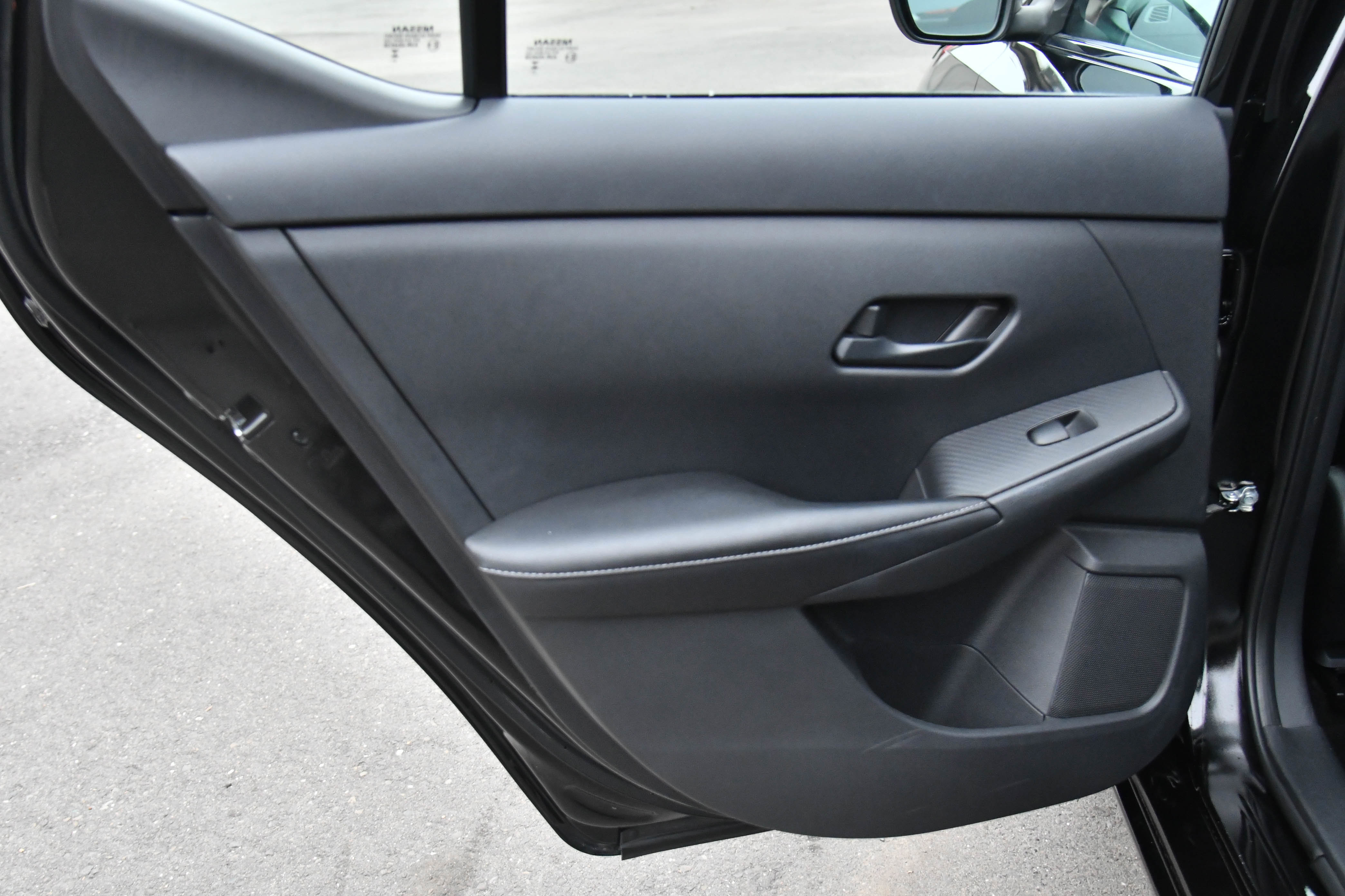 Used 2024 Nissan Sentra SV image 31