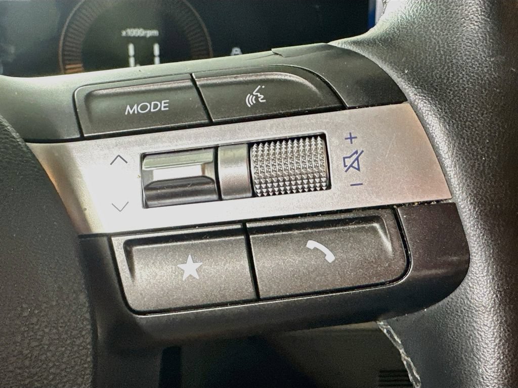Used 2024 Hyundai Kona SEL FWD image 23