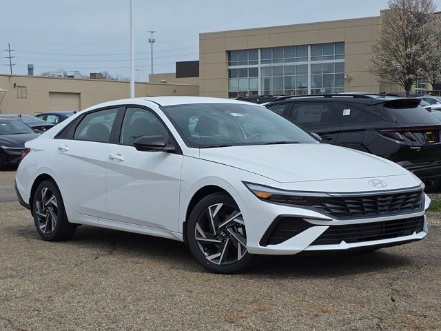 Certified 2025 Hyundai Elantra Sport video 2