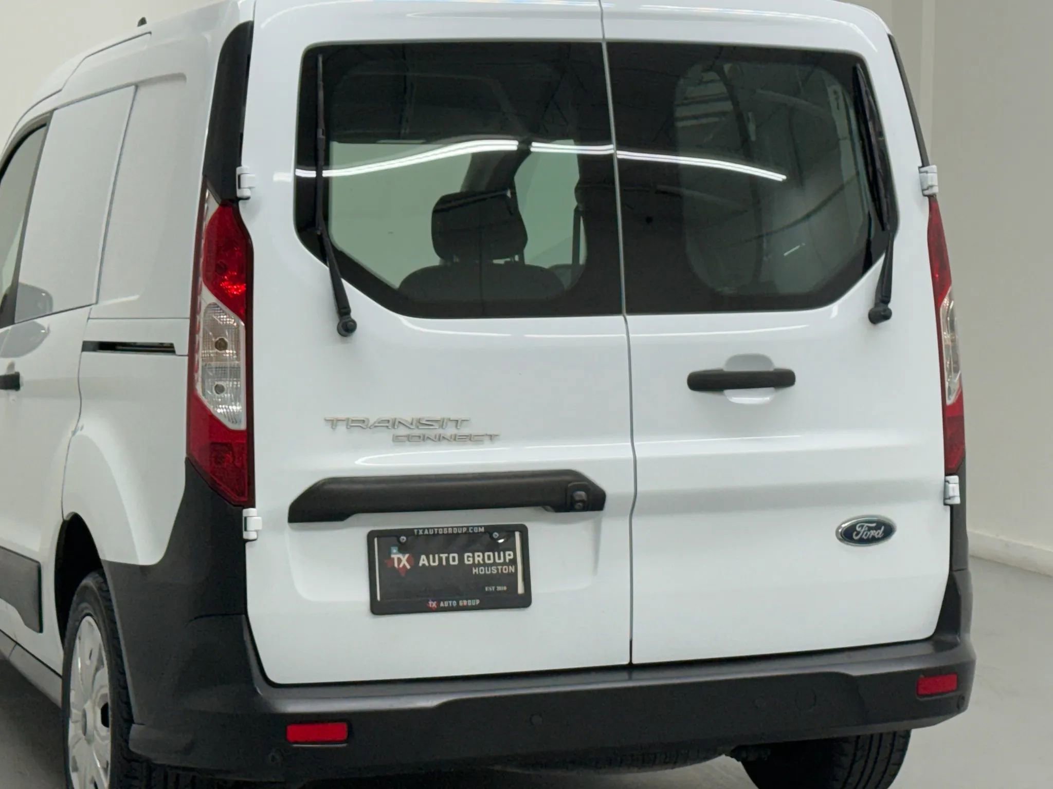 Used 2020 Ford Transit Connect XL image 39