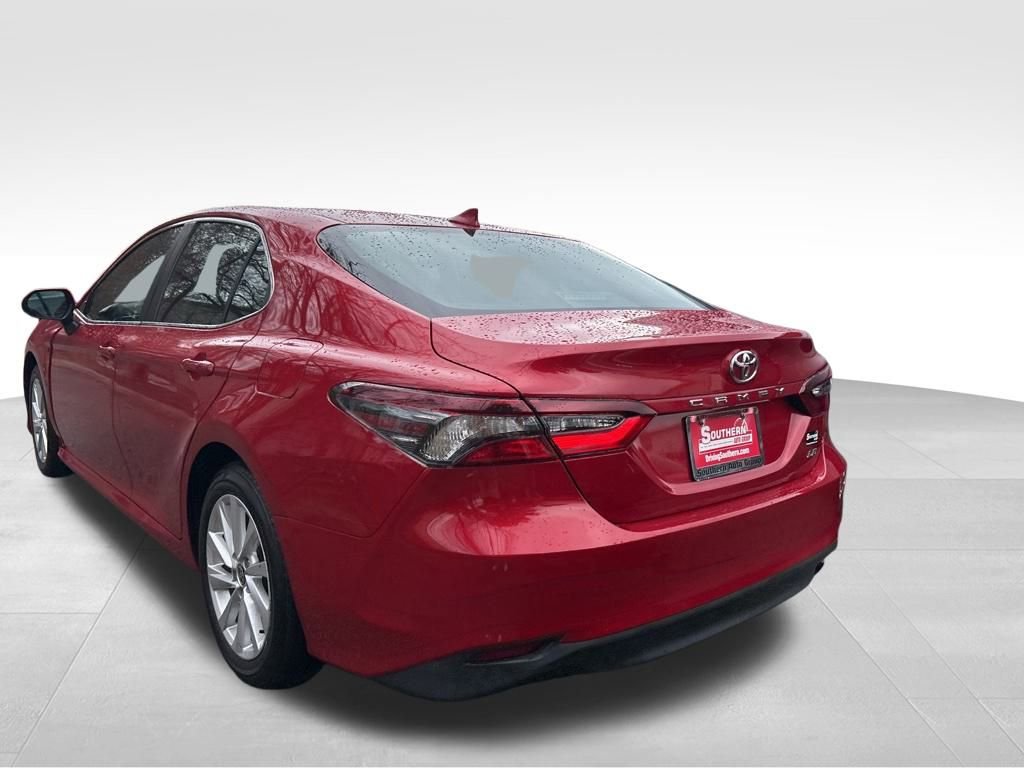Used 2024 Toyota Camry LE image 12
