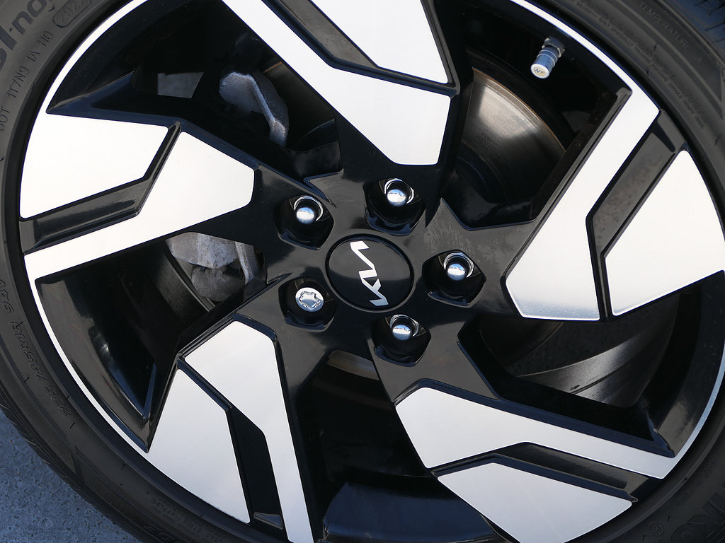 Used 2023 Kia Soul GT-Line FWD image 9