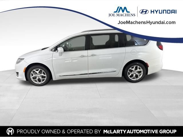 Used 2020 Chrysler Pacifica Touring-L Plus w/ Tire & Wheel Group FWD image 2