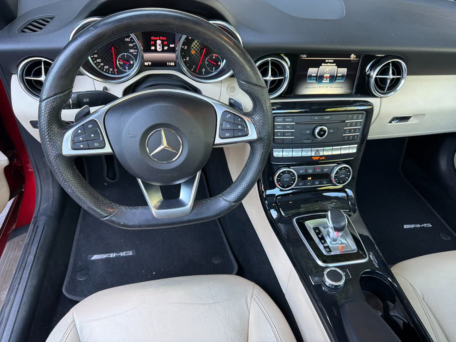 Used 2019 Mercedes-Benz SLC 43 AMG image 12