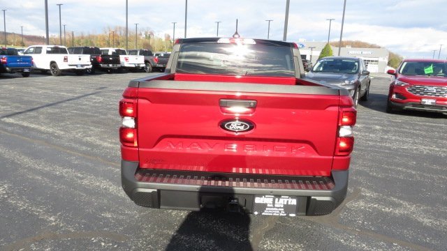 Used 2025 Ford Maverick XLT w/ Equipment Group 301A image 15