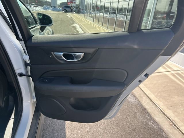 Certified 2025 Volvo V60 B5 Cross Country Plus image 12