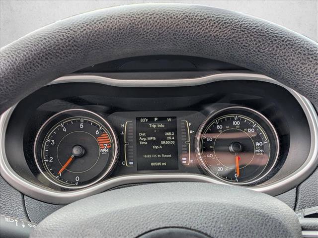Used 2016 Jeep Cherokee Sport FWD image 9