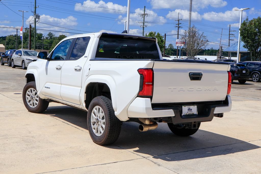 Used 2024 Toyota Tacoma SR5 RWD image 2