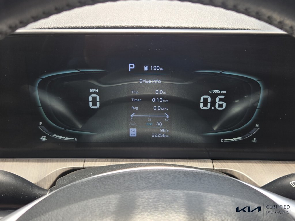 Certified 2024 Kia Telluride EX w/ EX Captain's Chair Package FWD image 27