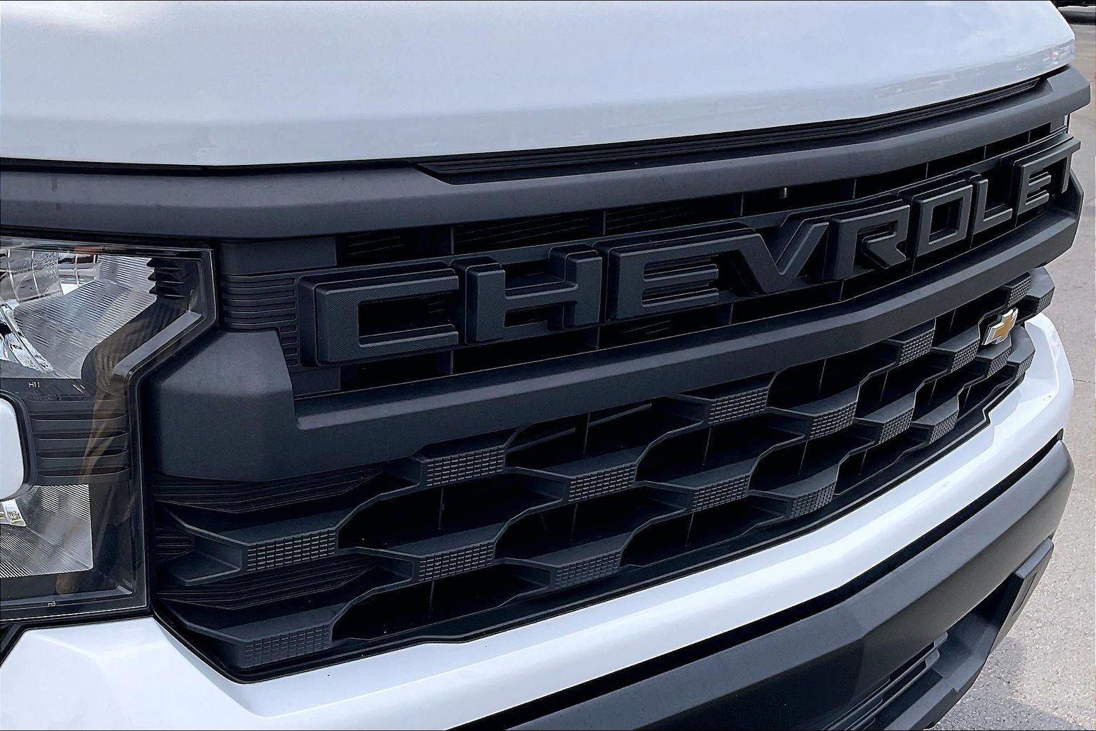 Used 2022 Chevrolet Silverado 1500 W/T w/ Trailering Package image 29