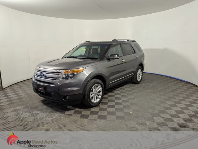 Used 2013 Ford Explorer XLT AWD/4WD image 3