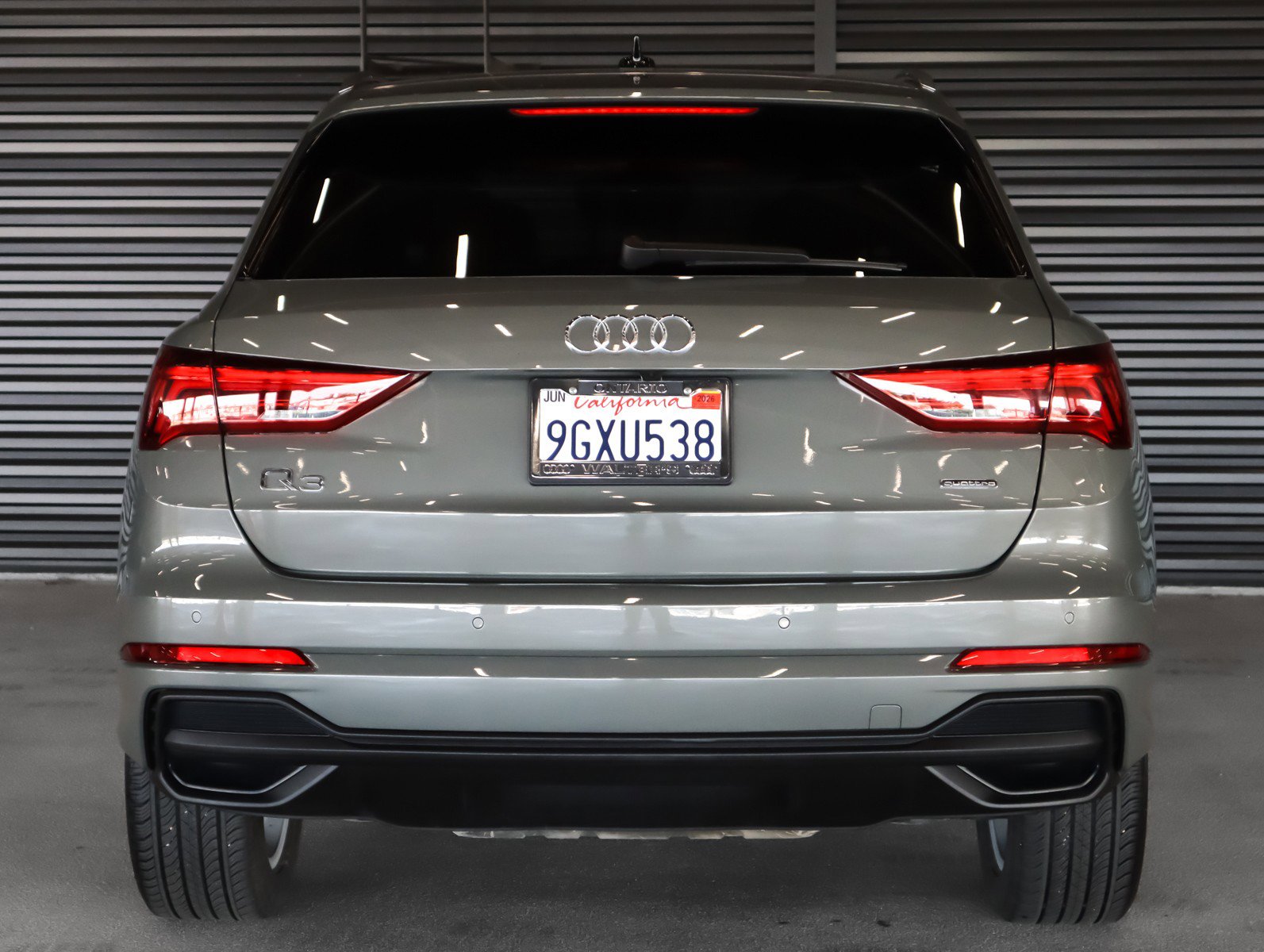 Used 2023 Audi Q3 2.0T Premium w/ Convenience Package AWD/4WD image 13