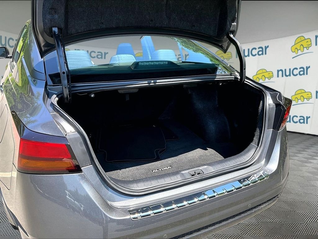 Used 2023 Nissan Altima 2.5 SV AWD/4WD image 23