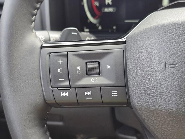 Used 2025 Nissan Rogue SL w/ Tech Package image 38