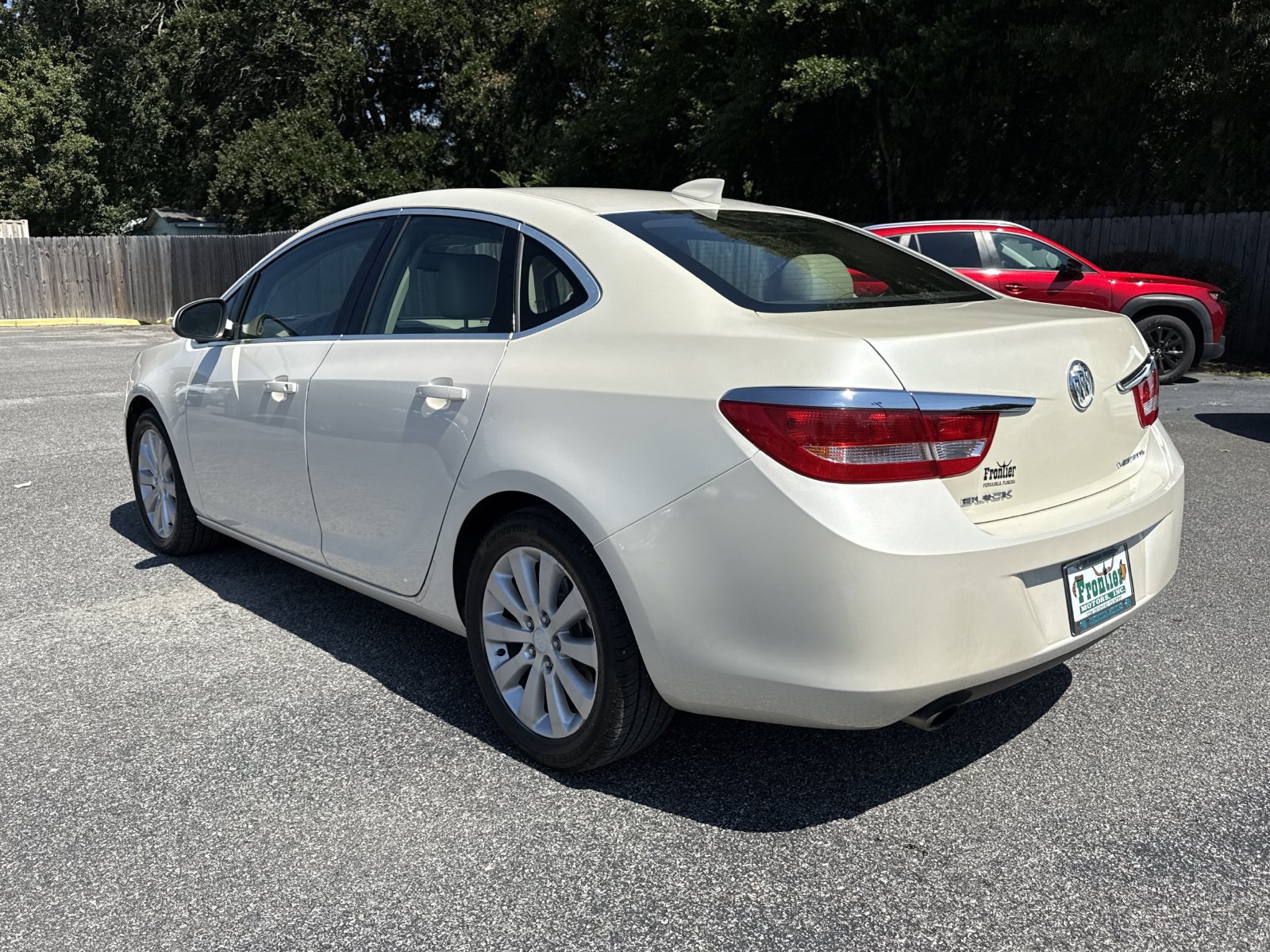 Used 2015 Buick Verano FWD image 3