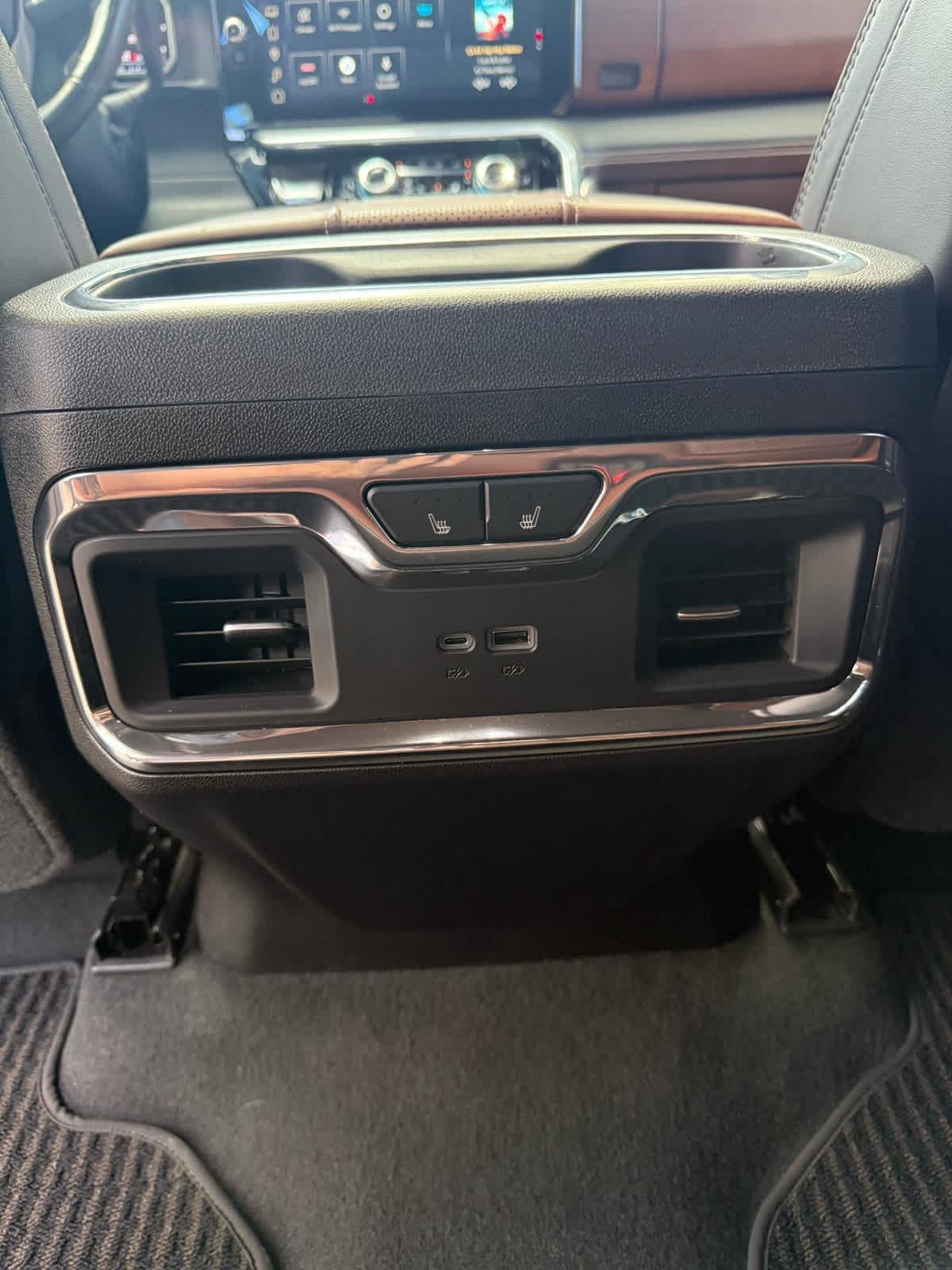 Used 2024 GMC Sierra 2500 Denali Ultimate image 17