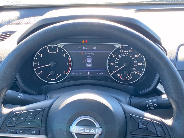 Used 2025 Nissan Altima 2.5 SV FWD image 9