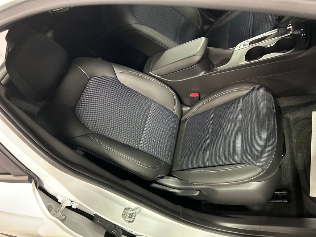 Used 2025 Buick Envista Preferred w/ Convenience I Package image 25