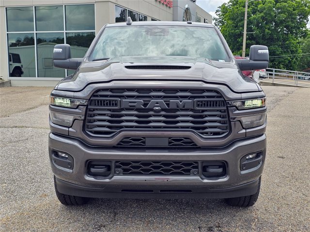 New 2026 RAM 2500 Tradesman AWD/4WD image 3