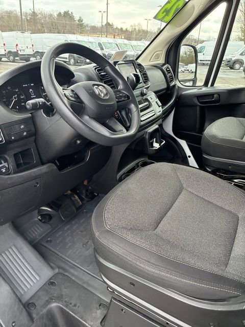 Used 2025 RAM ProMaster 2500 w/ Convenience Group image 12