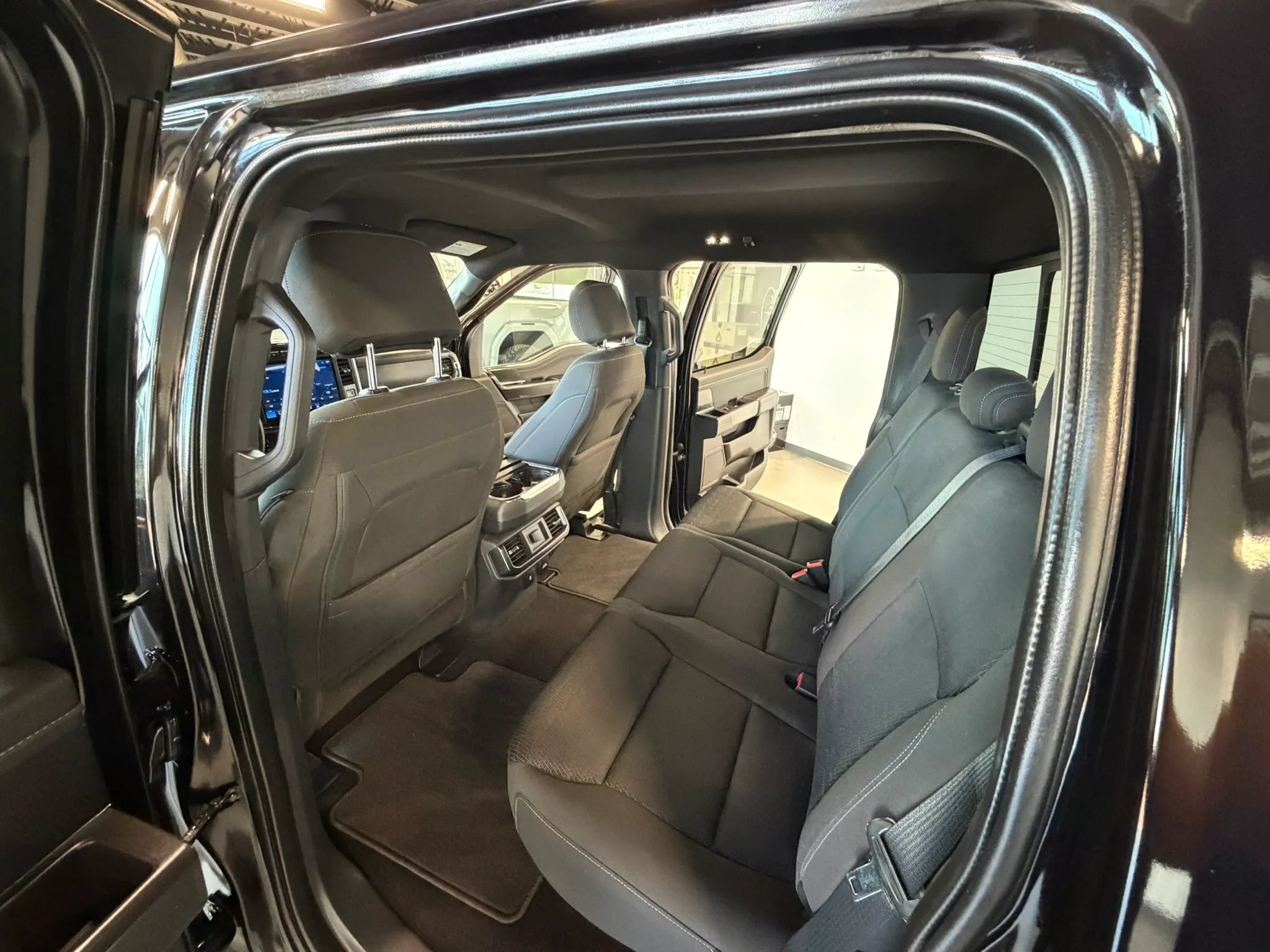 Used 2021 Ford F150 XLT w/ Equipment Group 302A High AWD/4WD image 15
