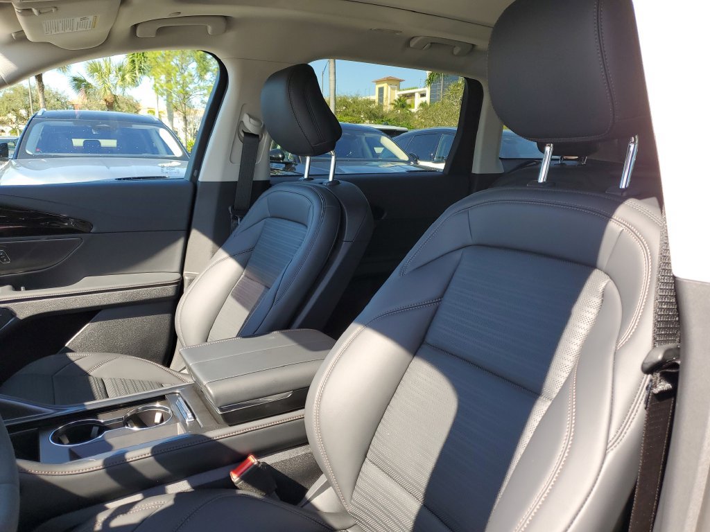 New 2026 Lincoln Nautilus Reserve w/ Jet Appearance Package AWD/4WD image 21