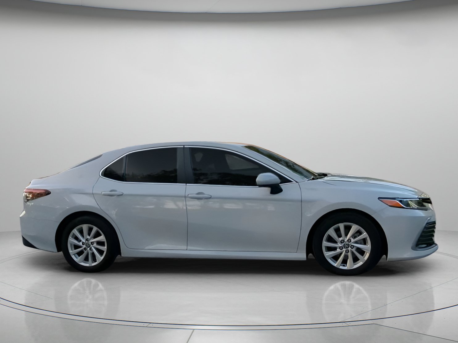 Used 2023 Toyota Camry LE FWD image 33
