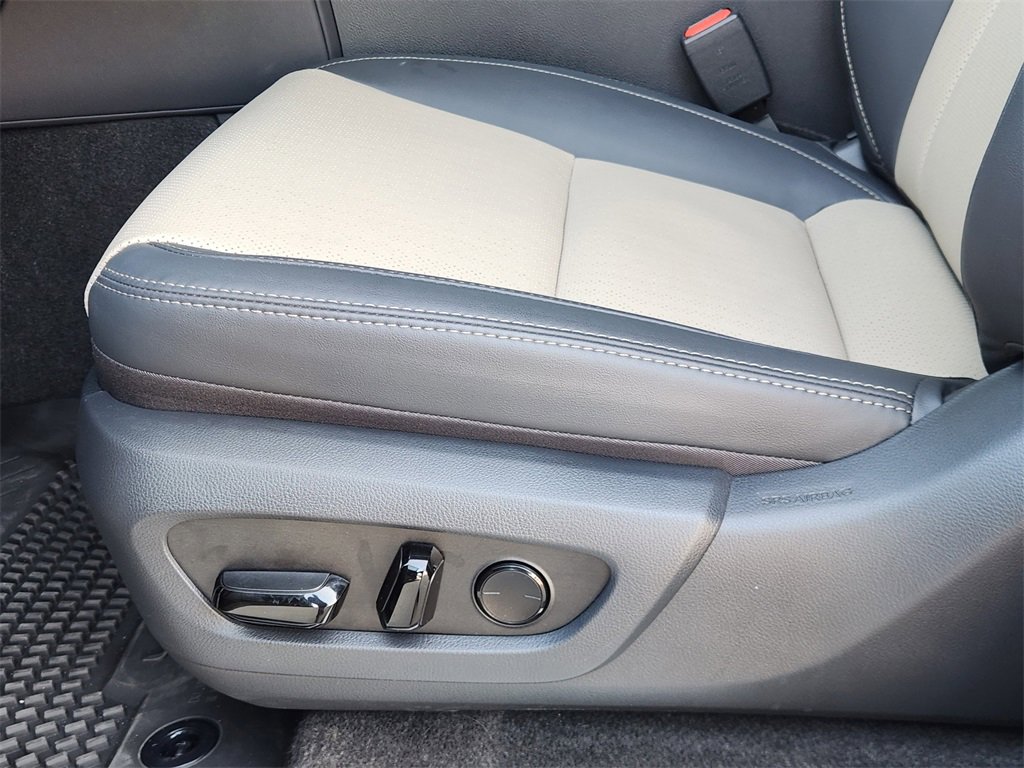 Used 2025 Lexus GX 550 image 23