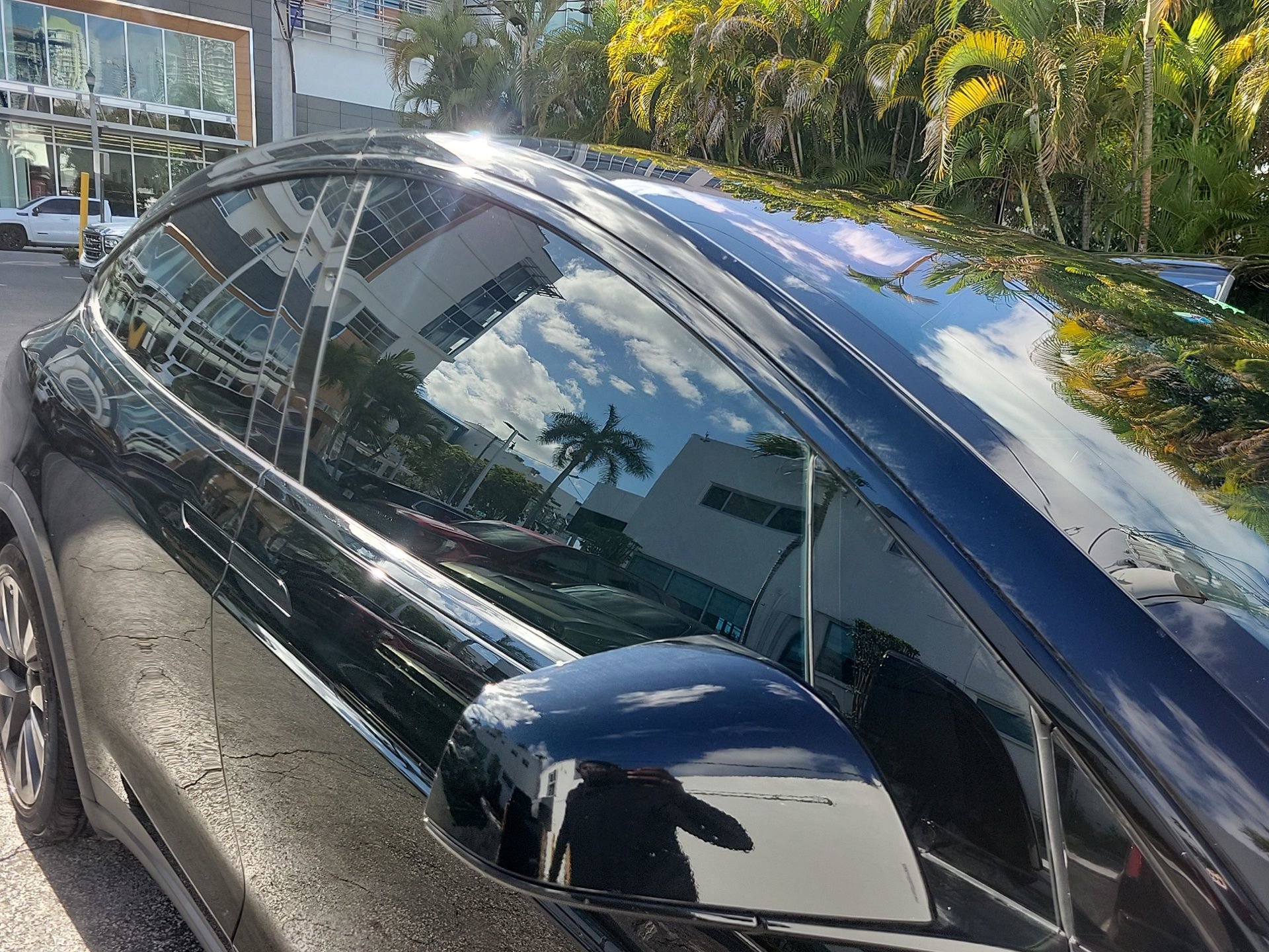 Used 2023 Tesla Model X image 9