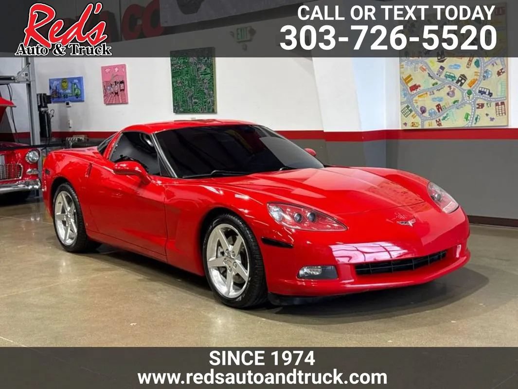 Used 2008 Chevrolet Corvette Coupe w/ Preferred Equipment Group RWD image 1