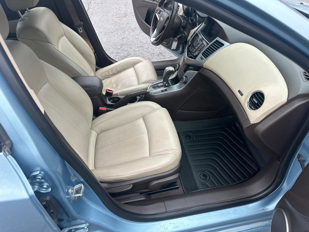 Used 2011 Chevrolet Cruze LTZ w/ RS Package FWD image 22