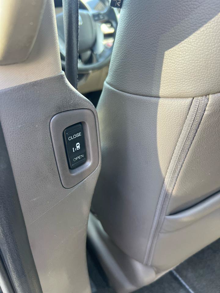 Used 2015 Honda Odyssey EX-L image 12