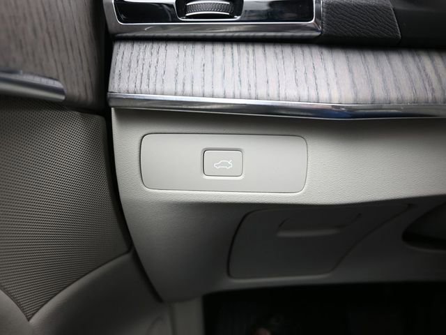 Used 2023 Volvo XC90 B6 Plus AWD/4WD image 29
