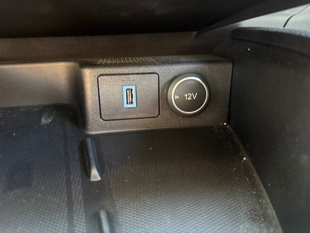Used 2020 Ford Escape Titanium AWD/4WD image 26