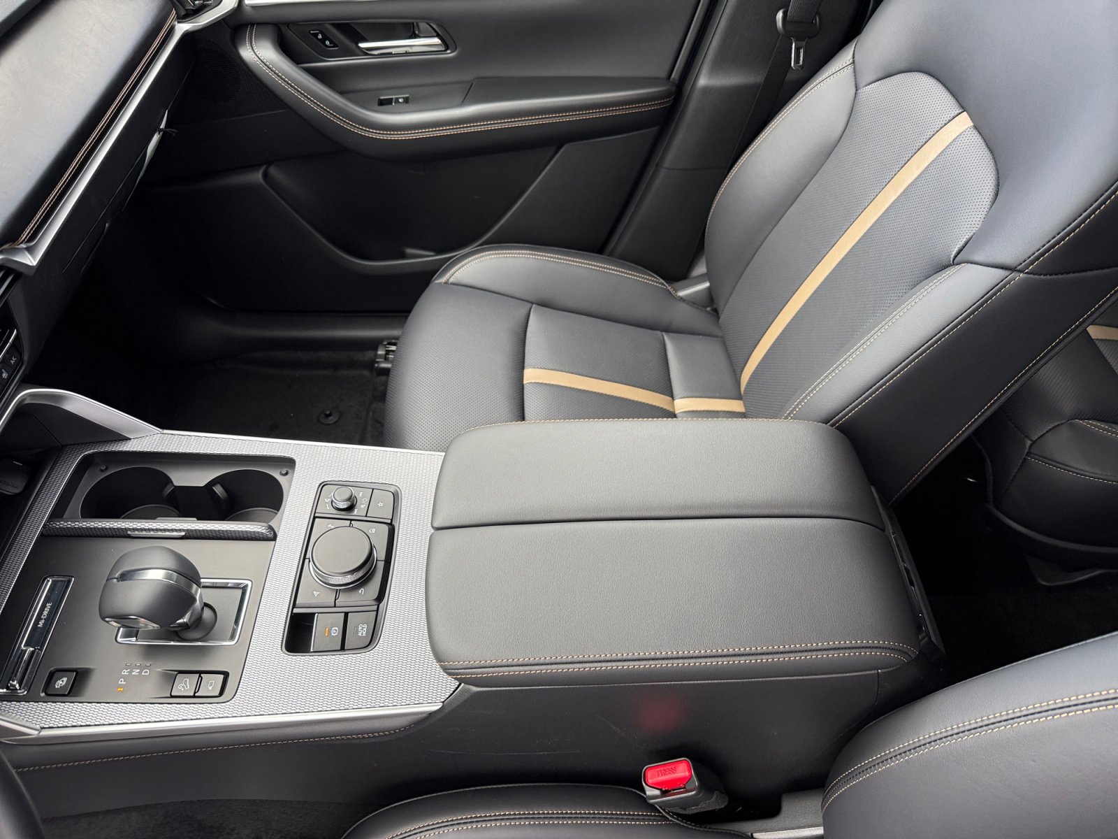 New 2026 MAZDA CX-90 Plug-In Hybrid w/ Premium Plus image 14